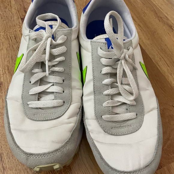 Nike Cortez - Picture 2 of 7